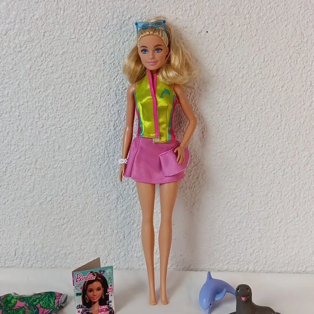 Barbie Ocean Theme Marine Biologist  Lot Extra Clothes and Accessories Some Vtg